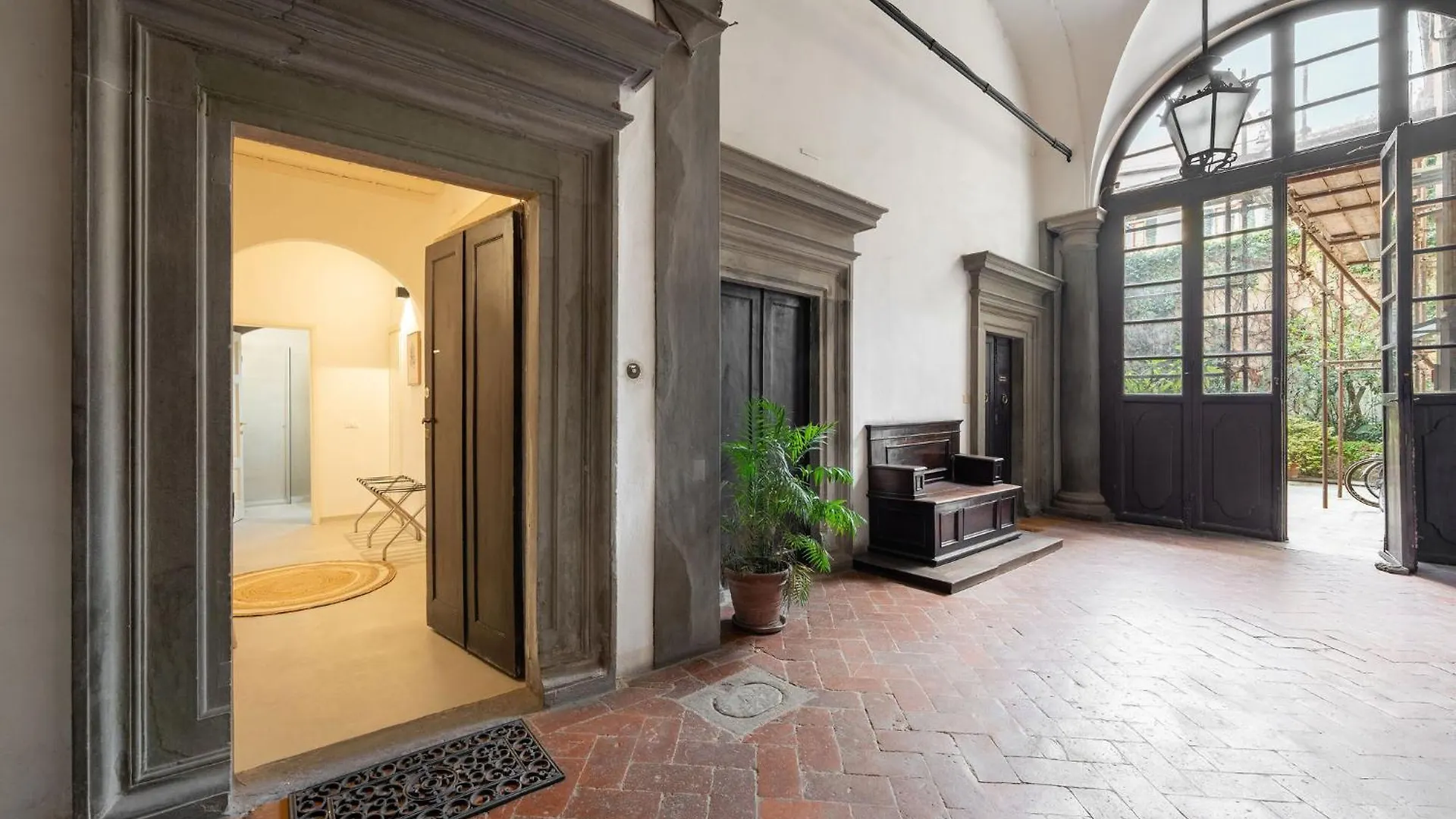 Keys Of Italy - Benci 20 Sartoria - Open Space Nearby Santa Croce Florence 0*,  Italy